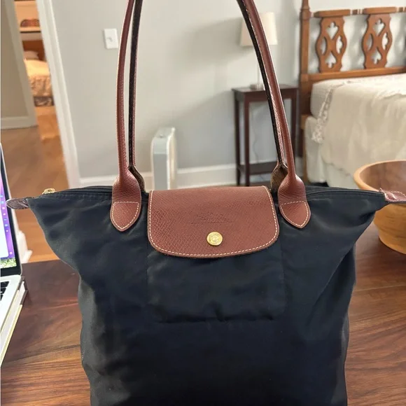 Longchamp Le Pliage Medium Black Tote with Brown Accents - Picture 2 of 5